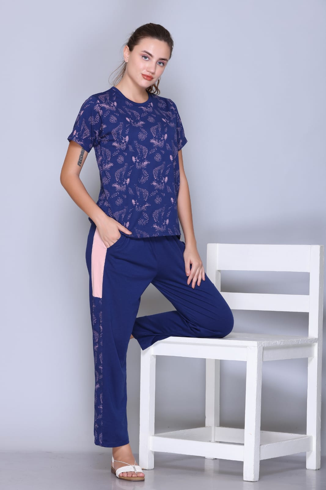 Tropical printed Navy Nightwear, Comfortable stylish sleepwear MX_HS49